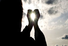 FB体育官网-西甲巅峰火拼！巴萨利物浦世纪对决，足球圣宴今夜引爆诺坎普