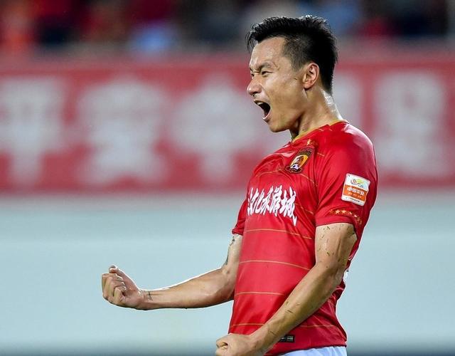 恒大客场击败权健，稳固领先优势