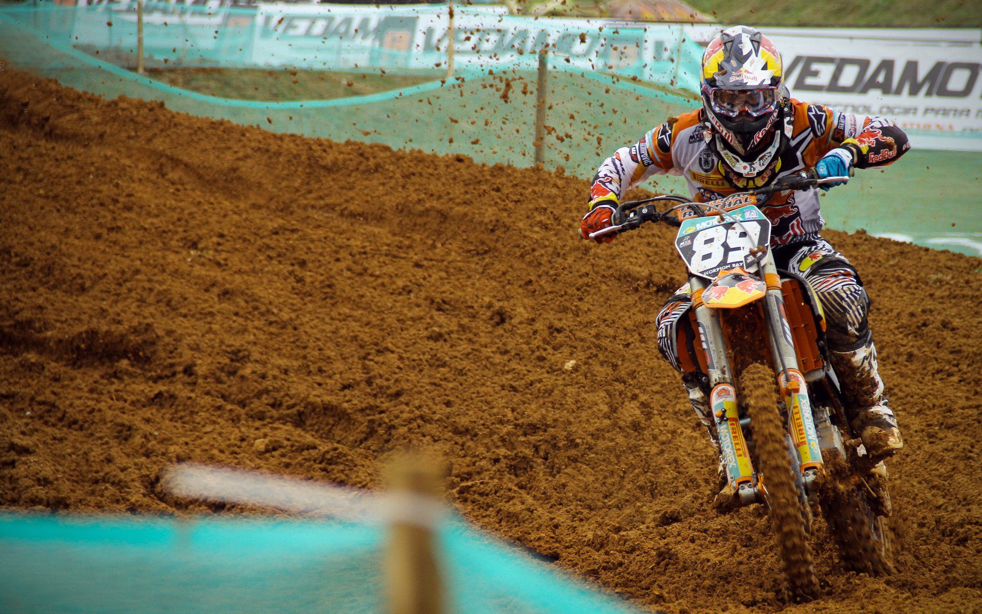 孤胆英雄与蓝色狂想曲，莫德里奇扛起全队，那不勒斯翻盘切尔西的战术史诗