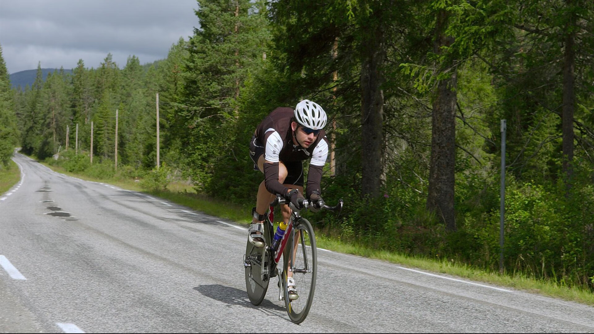阿森纳击败巴萨，久保建英成为关键先生